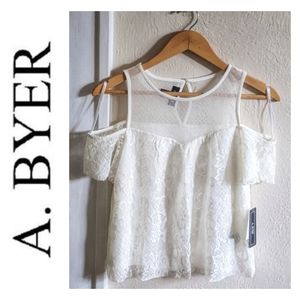 NWT! A Byer Cold Shoulder Beautiful Lace Blouse